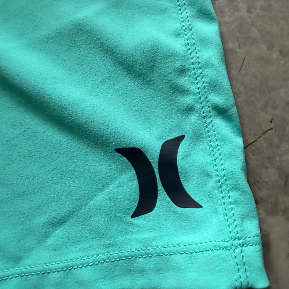 Hurley Board Shorts Quick-Dry Mid-Length - Picture 3 of 5